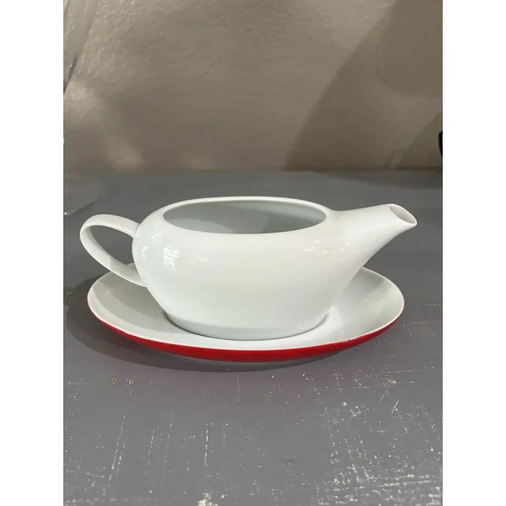 Mikasa Pure Red Floral Porcelain Gravy Boat & Underplate SL134 Portugal